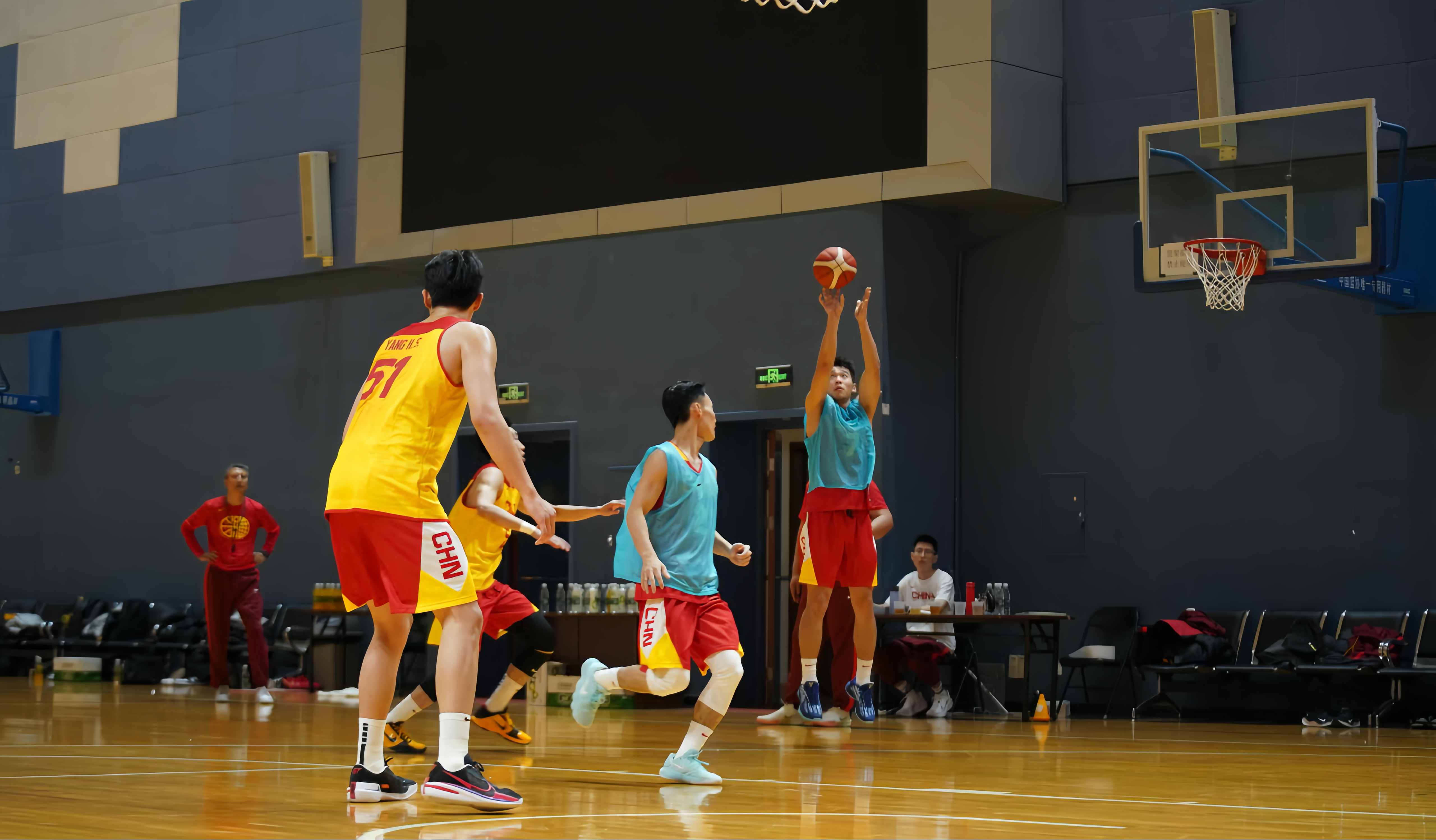 开云体育APP下载-包含国王杯倒计时，山东男篮赛后伤情更新，细节引发关注，底气十足，年轻球员得到机会的词条